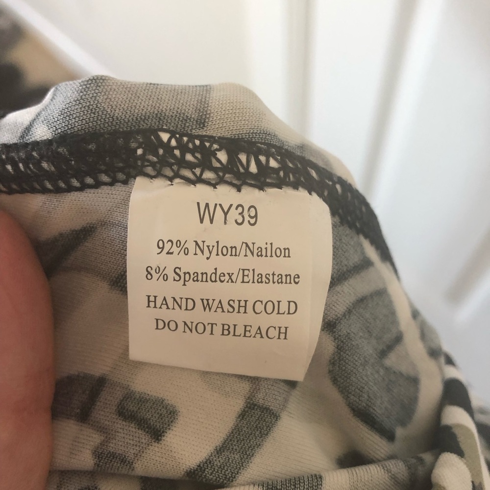 Workout pants! - Picture 3 of 4